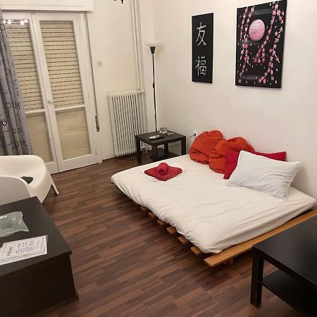 Apartamento Διαμερίσμα Με 1 Κρεβατοκάμαρα Και Ένα Σαλόνι Atenas Exterior foto