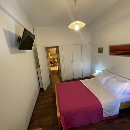 Apartamento Διαμερίσμα Με 1 Κρεβατοκάμαρα Και Ένα Σαλόνι Atenas Exterior foto