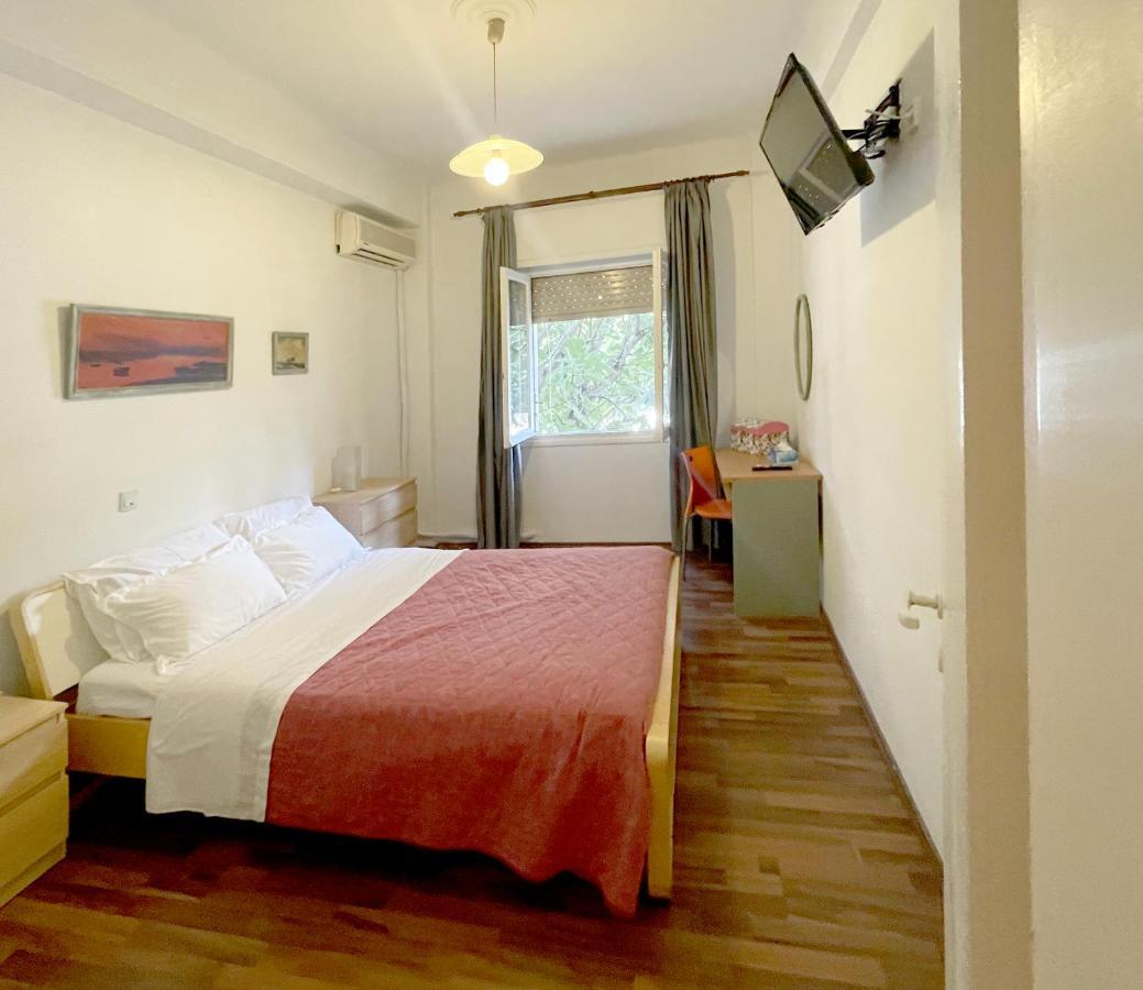 Apartamento Διαμερίσμα Με 1 Κρεβατοκάμαρα Και Ένα Σαλόνι Atenas Exterior foto